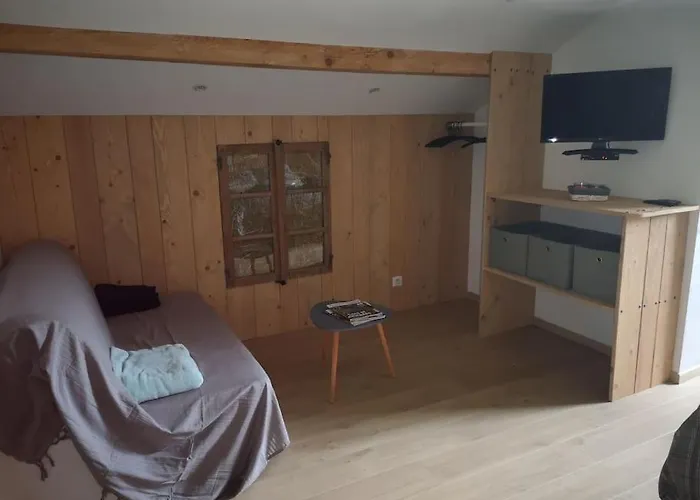 D'hotes Nos Racines Bed & Breakfast 3*